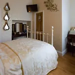 Glenart House 4*
