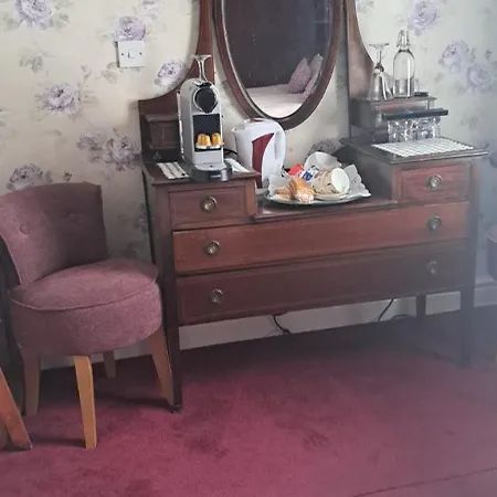 Glenart House 4*