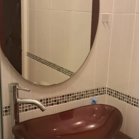 Glenart House לינה וארוחת בוקר